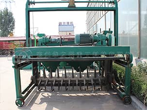 華之強(qiáng)有機(jī)肥設(shè)備廠家有機(jī)肥翻拋機(jī)的價(jià)格以及應(yīng)用注意事項(xiàng)